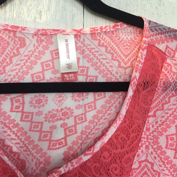 No Boundaries pink sheer geometric print top - Picture 3 of 5